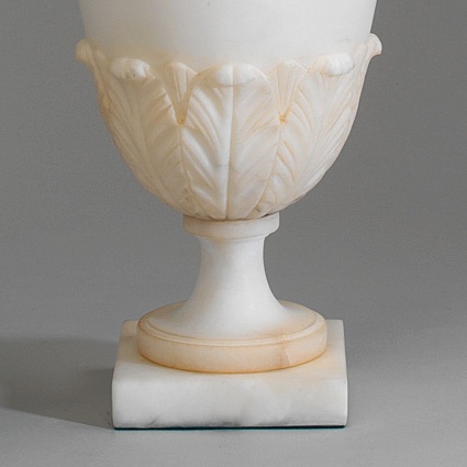 Настольная лампа VAUGHAN Amalfi Alabaster Urn Table Lamp арт TA0001.XX: фото 2